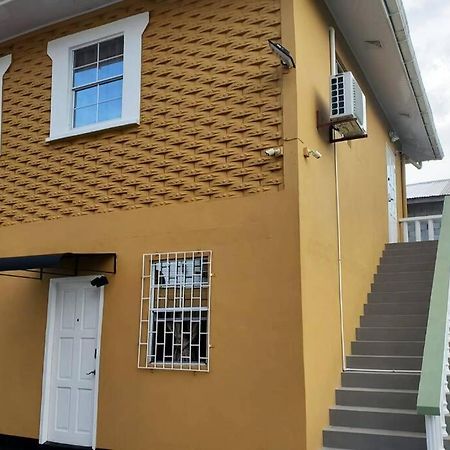 Upstairs 2 Bedroom Avalon Regia Apartment Τζώρτζταουν Εξωτερικό φωτογραφία